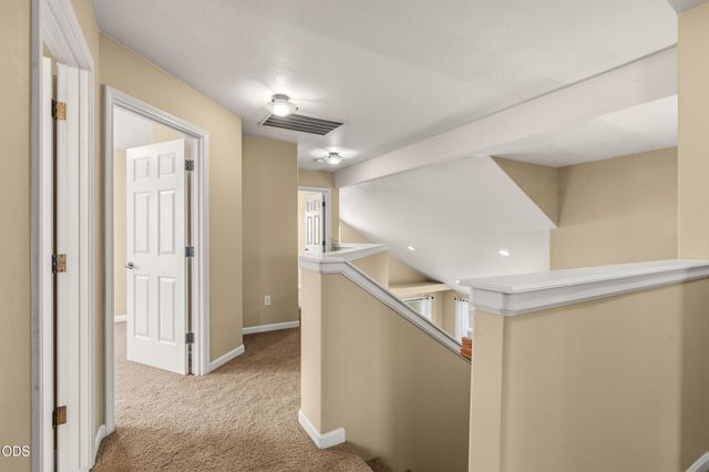 657 Spring Valley Drive, Medford, OR 97501