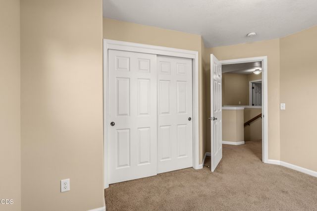 657 Spring Valley Drive, Medford, OR 97501