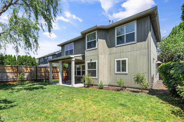 657 Spring Valley Drive, Medford, OR 97501