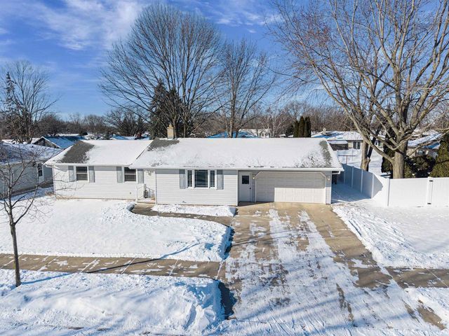 901 SHERIDAN STREET, Kaukauna, WI 54130