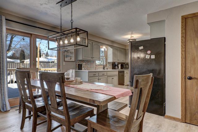 901 SHERIDAN STREET, Kaukauna, WI 54130