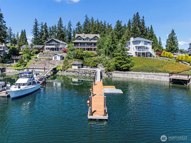 283 Shorewood Ct, Fox Island, WA 98333