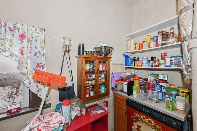 2447 S Burrell STREET, Milwaukee, WI 53207