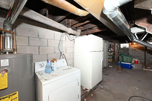 2447 S Burrell STREET, Milwaukee, WI 53207