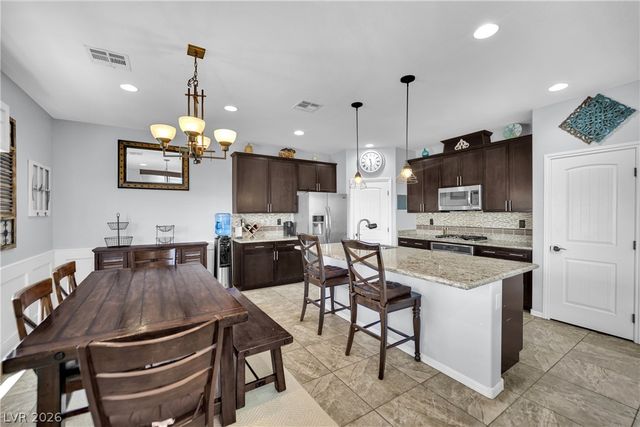 10837 Knickerbocker Avenue, Las Vegas, NV 89166