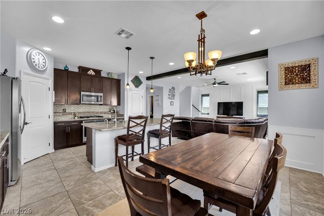 10837 Knickerbocker Avenue, Las Vegas, NV 89166