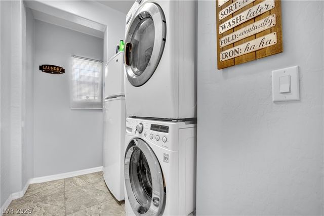 10837 Knickerbocker Avenue, Las Vegas, NV 89166