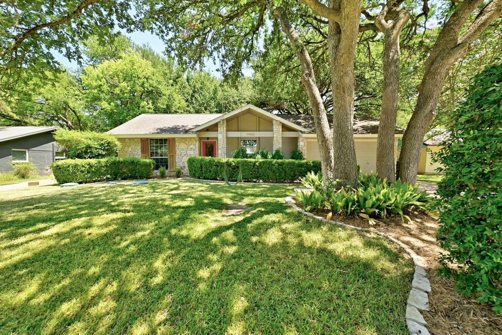 9403 Longvale DR, Austin, TX 78729