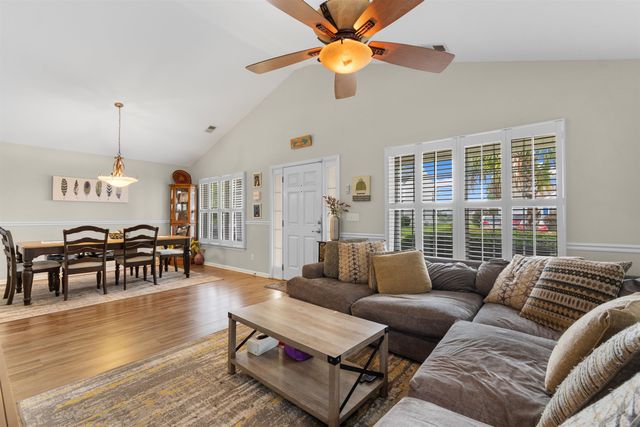 2205 Haystack Way, Myrtle Beach, SC 29579