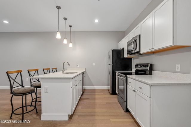 364 Madison Avenue 2nd Floor, Albany, NY 12210