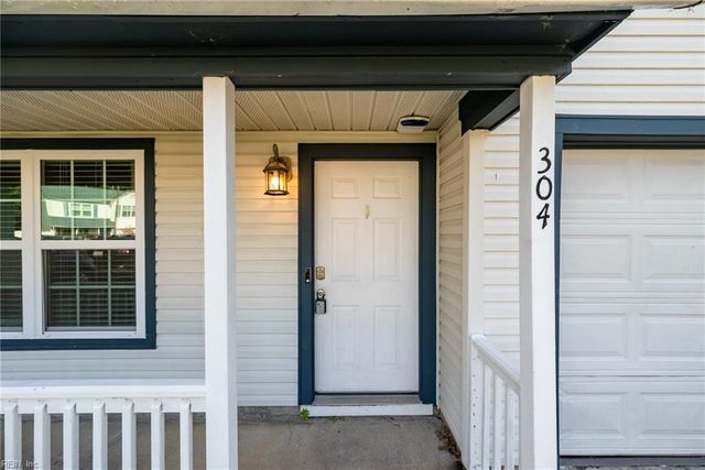304 Jacks PL, Newport News, VA 23608