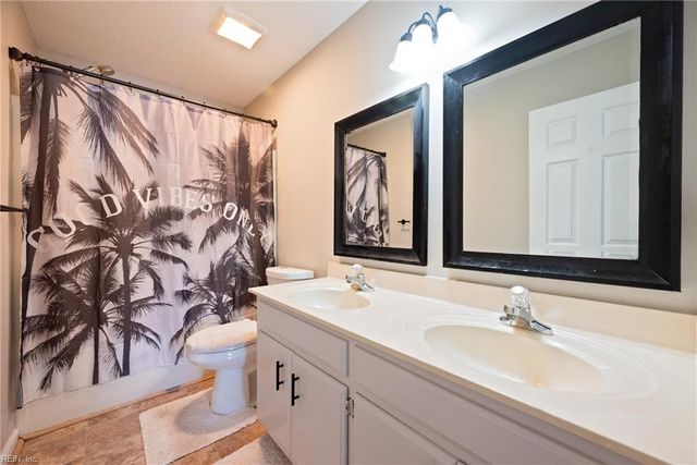 304 Jacks PL, Newport News, VA 23608