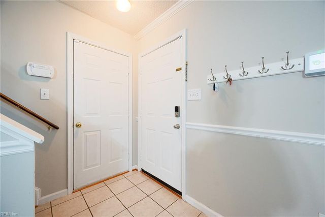 304 Jacks PL, Newport News, VA 23608