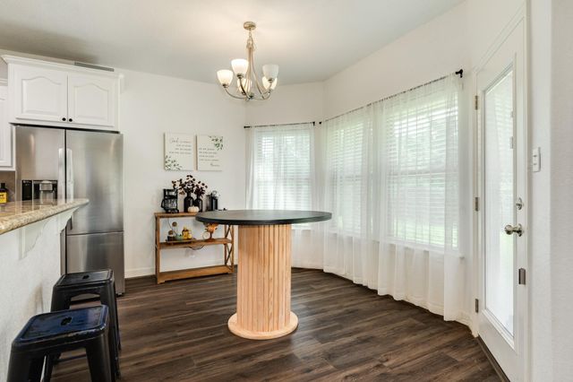 46 Ivy Court, Jones Creek, TX 77541