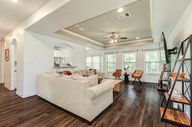 46 Ivy Court, Jones Creek, TX 77541