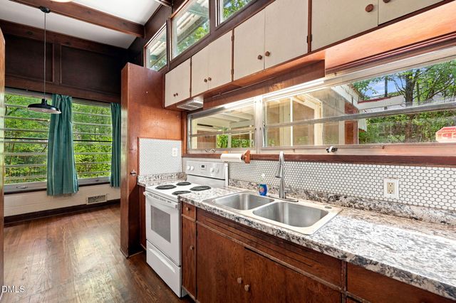 2205 Garden Place, Raleigh, NC 27607