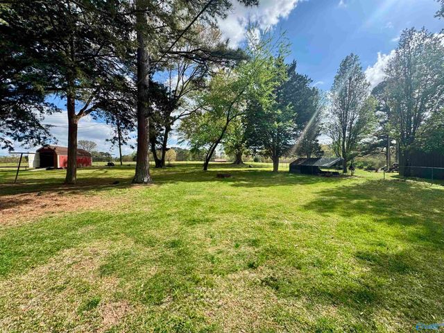 1402 Stage Road, Hartselle, AL 35640