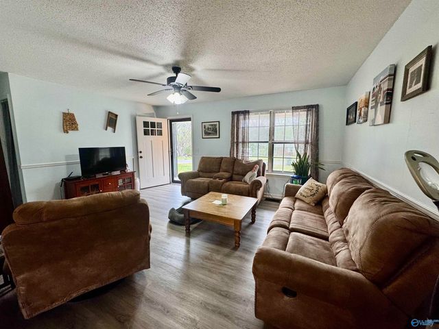 1402 Stage Road, Hartselle, AL 35640