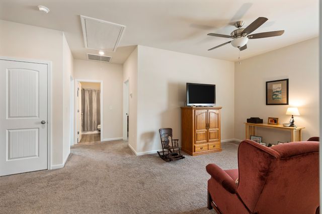 341 Geneva Ln, Columbia, TN 38401