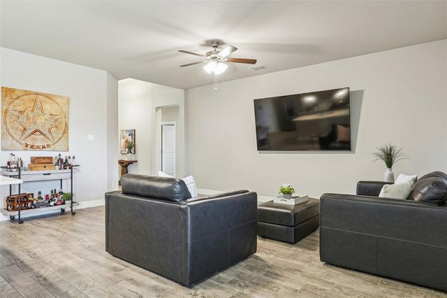 1125 Southwark Drive, Fort Worth, TX 76052