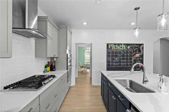 5634 Clouds Harbor Trail, Clemmons, NC 27012