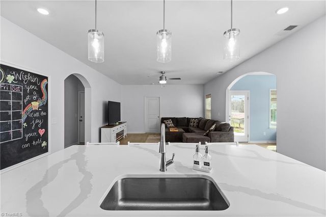 5634 Clouds Harbor Trail, Clemmons, NC 27012