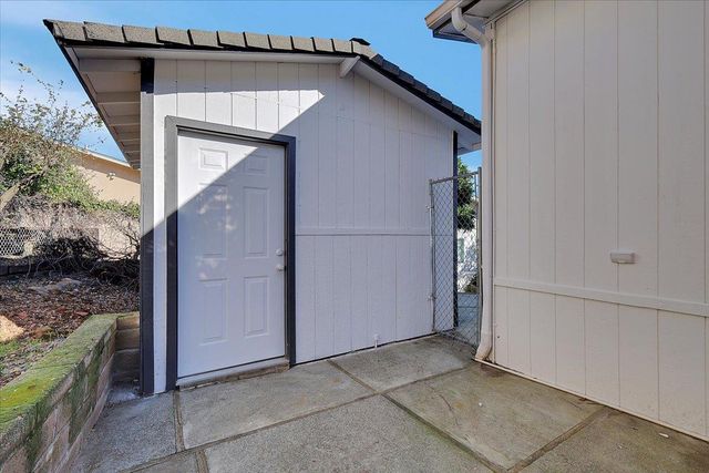 5364 Treasure Hill Dr, Oroville, CA 95966