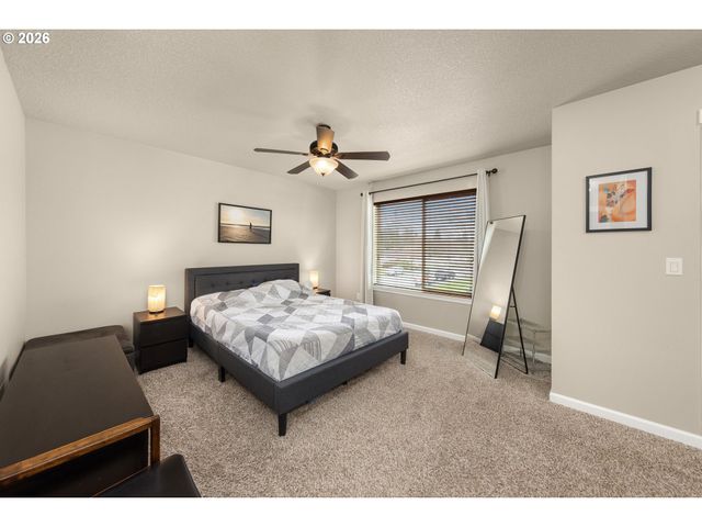 10907 Ne 44TH St, Vancouver, WA 98682