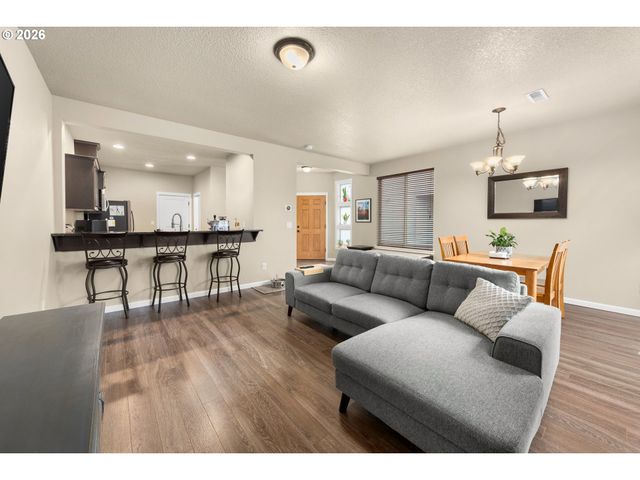 10907 Ne 44TH St, Vancouver, WA 98682