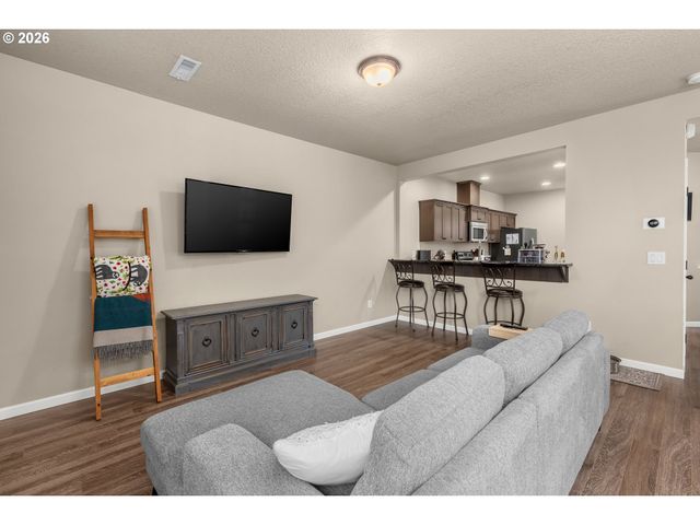 10907 Ne 44TH St, Vancouver, WA 98682