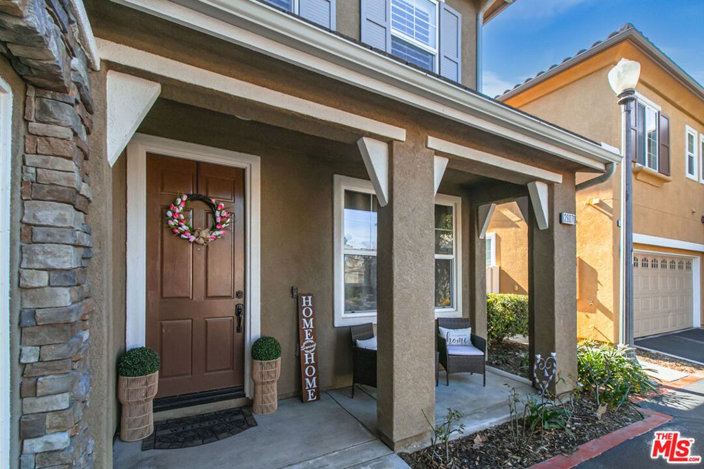 26070 Medici Court, Santa Clarita, CA 91350 — photo 4