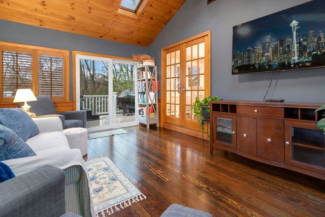 17 Collins Road, Wakefield, MA 01880