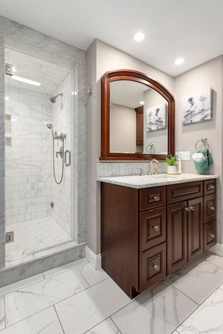 17 Collins Road, Wakefield, MA 01880