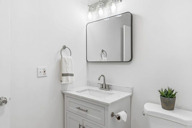 45 New York St Unit 5, Dover, NH 03820