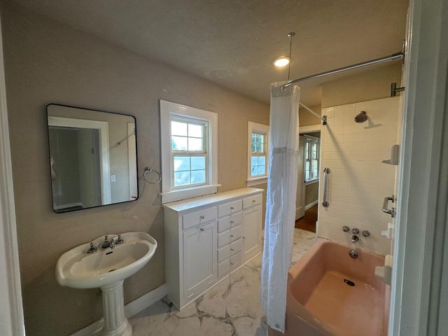 1210 H St, Marysville, CA 95901