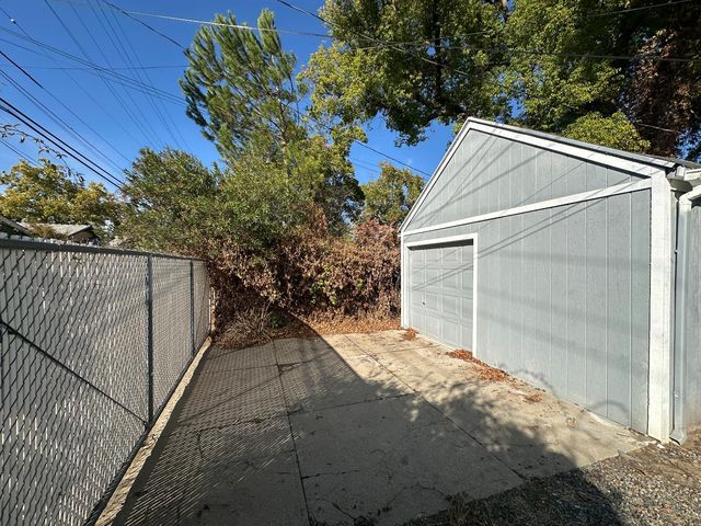 1210 H St, Marysville, CA 95901