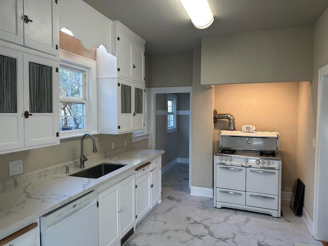 1210 H St, Marysville, CA 95901
