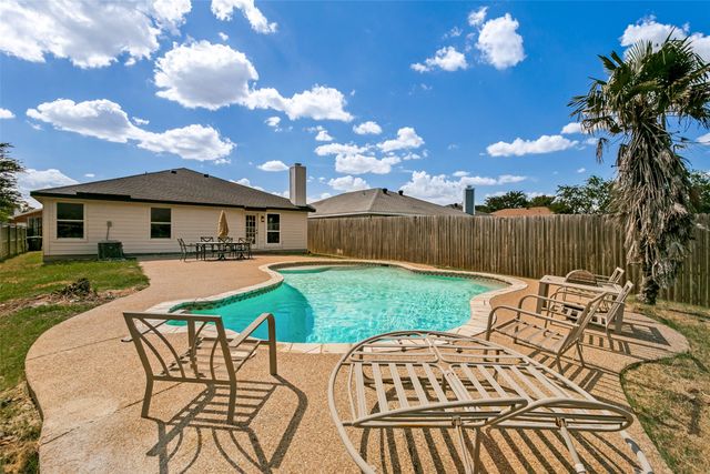 7113 Avington Way, Fort Worth, TX 76133