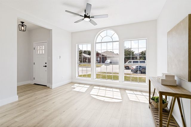 7113 Avington Way, Fort Worth, TX 76133