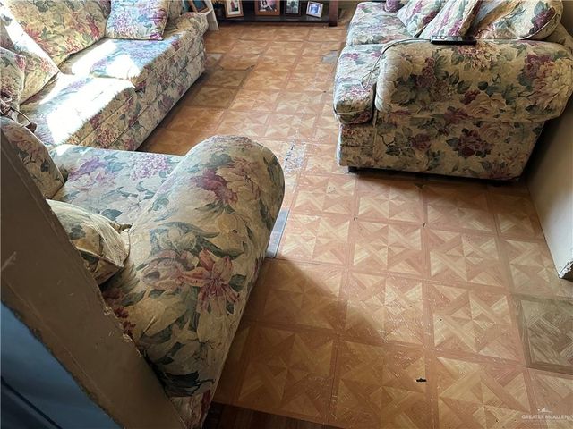 6602 De La Rosa Circle, Donna, TX 78537