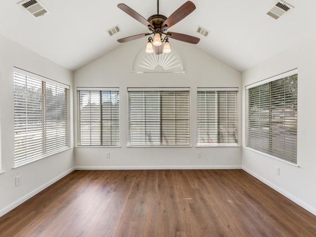 30 Wildwood DR 174, Georgetown, TX 78633