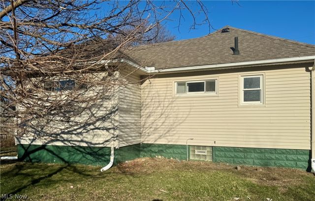 1536 Maine Avenue, Lorain, OH 44052