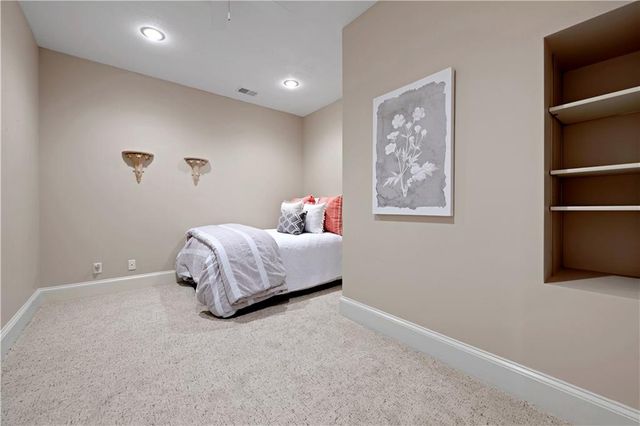 16890 Meadow Lane, Loch Lloyd, MO 64012