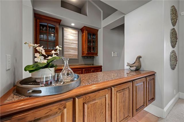 16890 Meadow Lane, Loch Lloyd, MO 64012