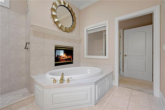 16890 Meadow Lane, Loch Lloyd, MO 64012
