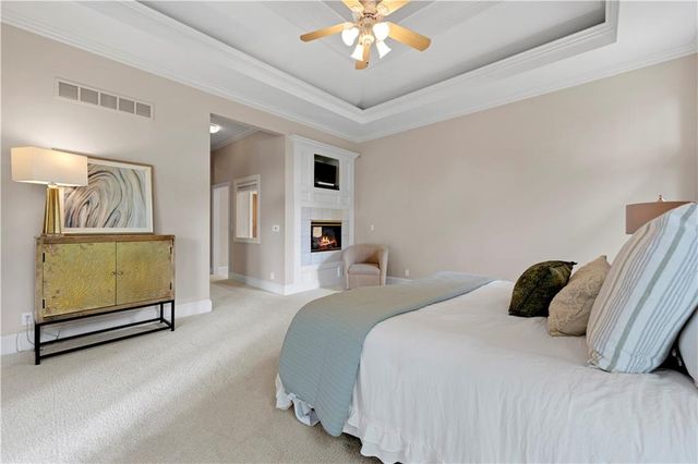 16890 Meadow Lane, Loch Lloyd, MO 64012