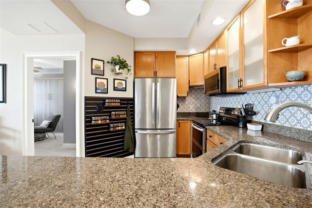 750 4TH AVENUE S 705D, St Petersburg, FL 33701