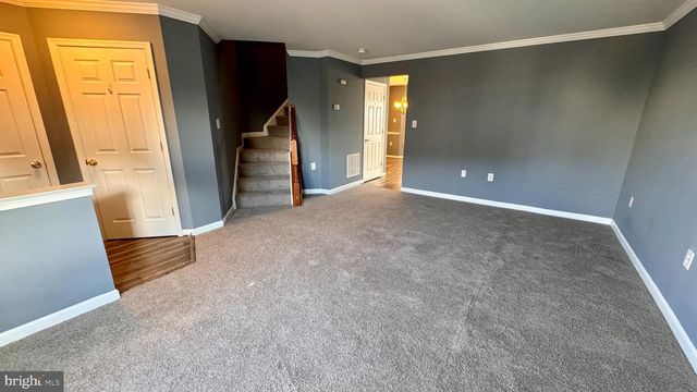 45 LITCHFIELD LN E, Martinsburg, WV 25404