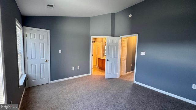 45 LITCHFIELD LN E, Martinsburg, WV 25404