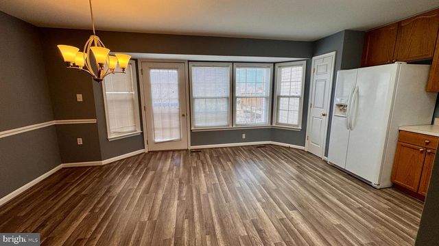 45 LITCHFIELD LN E, Martinsburg, WV 25404